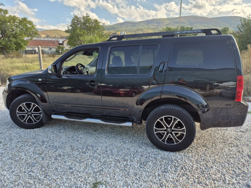 Nissan Pathfinder 2.5 DCi/171 к.с 7 Местна, снимка 10 - Автомобили и джипове - 47249771