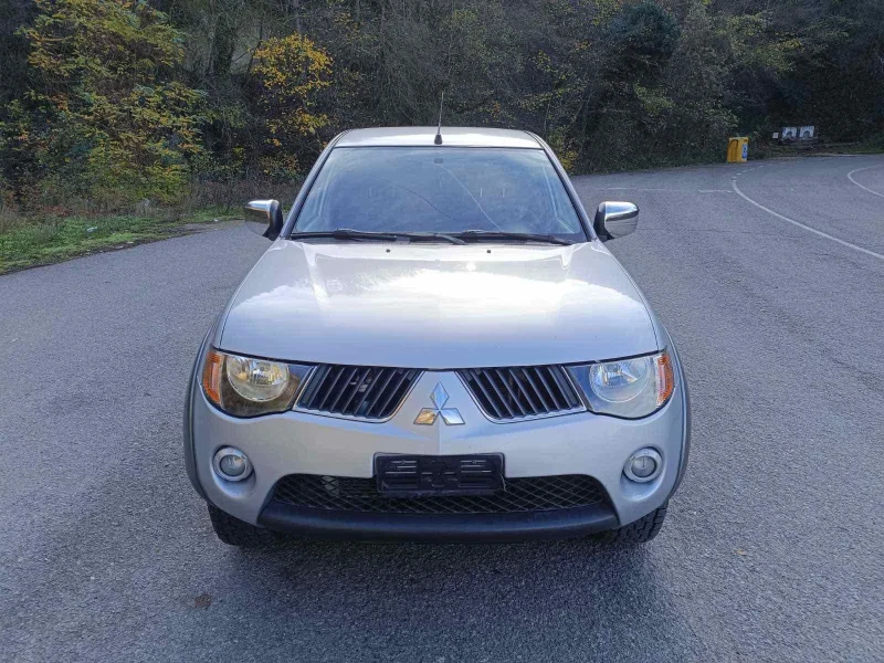 Mitsubishi L200, снимка 2 - Автомобили и джипове - 52745459