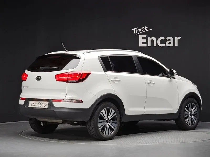 Kia Sportage R Diesel 2Wd Trendy, снимка 2 - Автомобили и джипове - 56118282