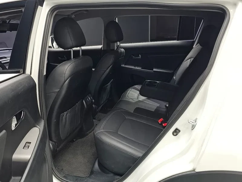 Kia Sportage R Diesel 2Wd Trendy, снимка 12 - Автомобили и джипове - 56118282