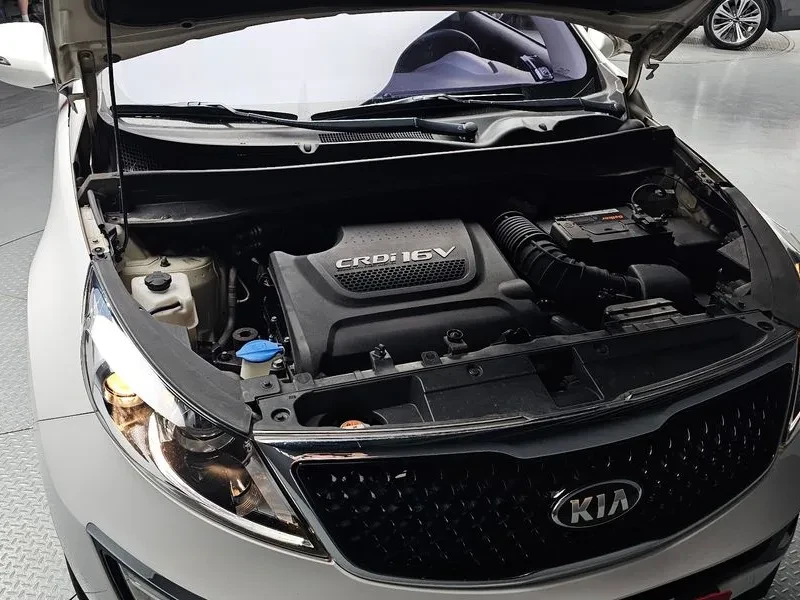 Kia Sportage R Diesel 2Wd Trendy, снимка 6 - Автомобили и джипове - 56118282