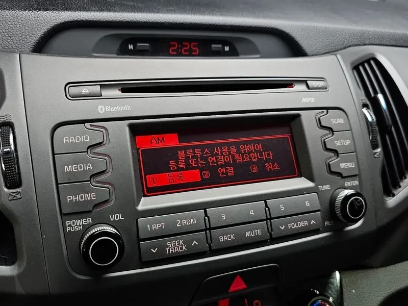 Kia Sportage R Diesel 2Wd Trendy, снимка 15 - Автомобили и джипове - 56118282