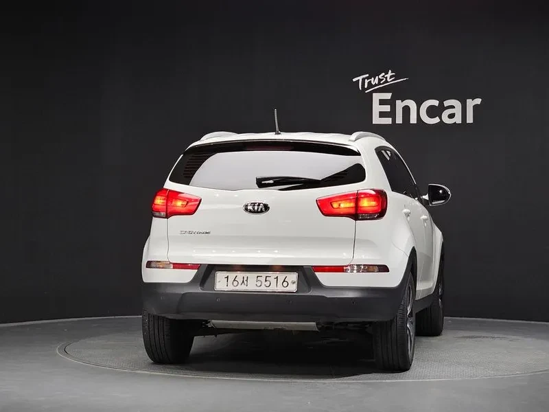 Kia Sportage R Diesel 2Wd Trendy, снимка 4 - Автомобили и джипове - 56118282