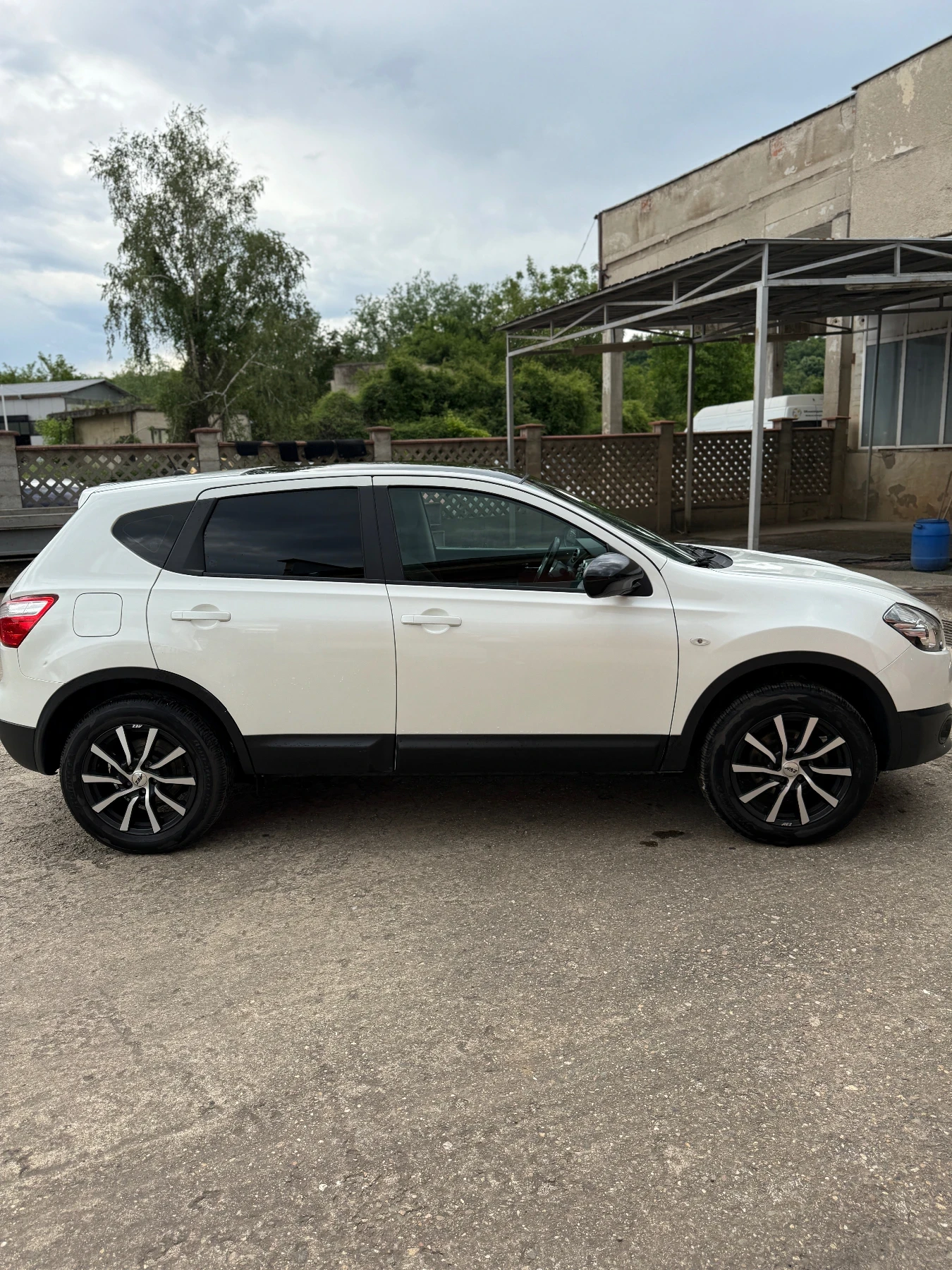 Nissan Qashqai 1.6 CRDI 4x4 Panorama Camera Full - изображение 5