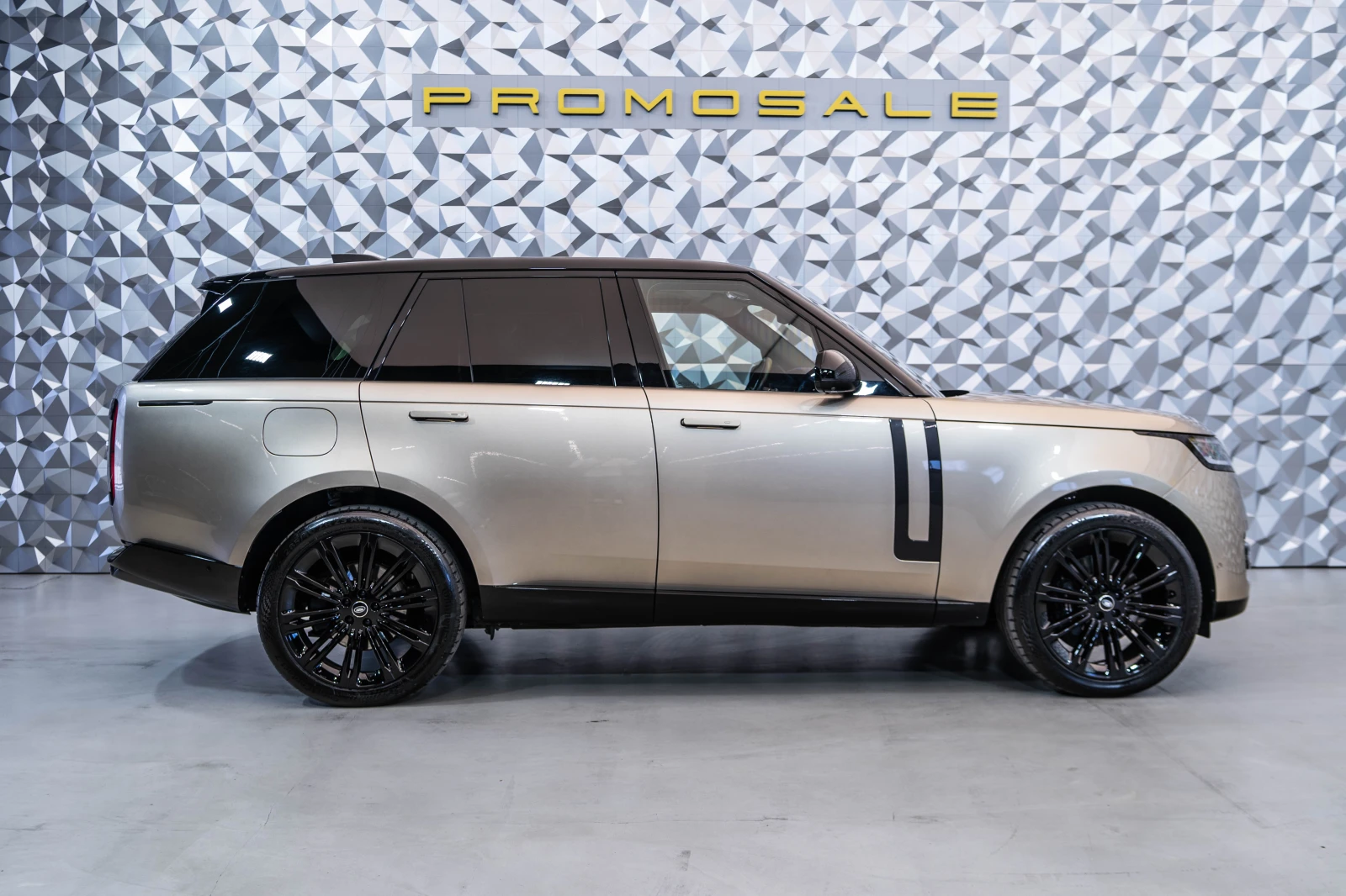 Land Rover Range rover D350* Монитори* 360* Пано* Meridian - изображение 6