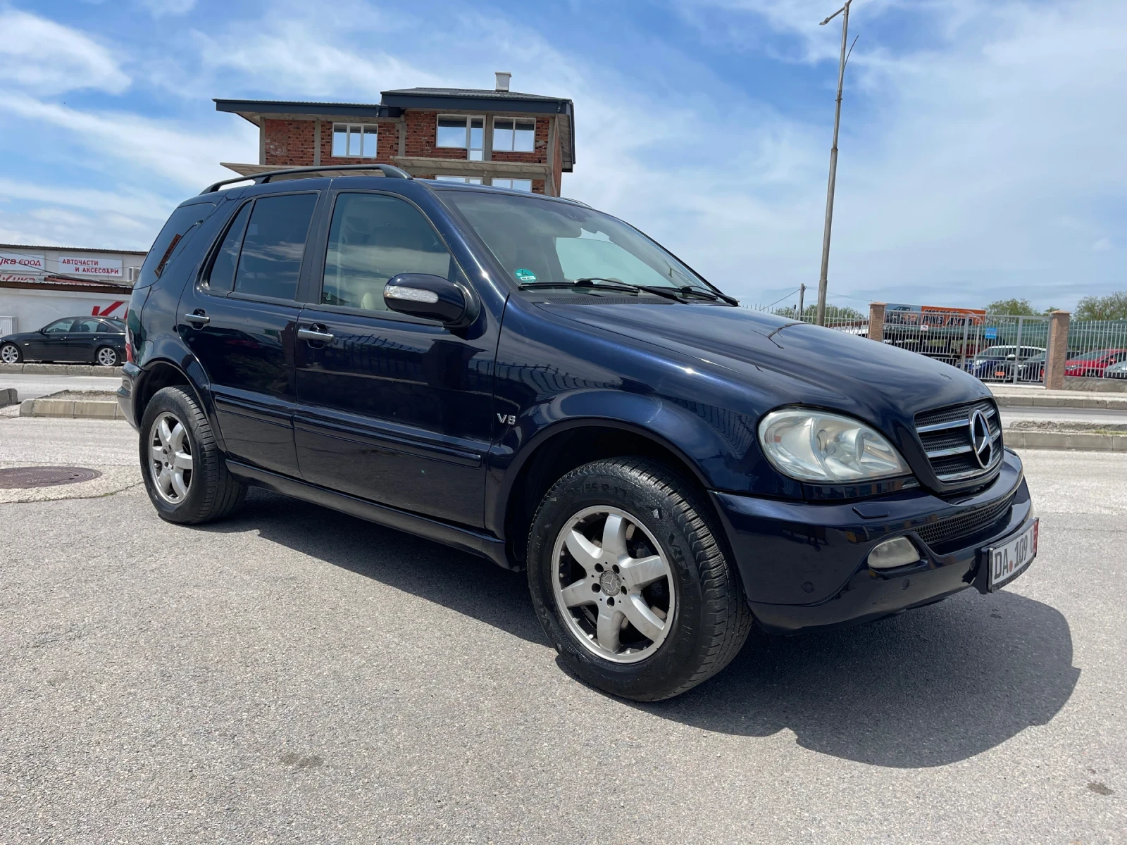 Mercedes-Benz ML 500  - изображение 3