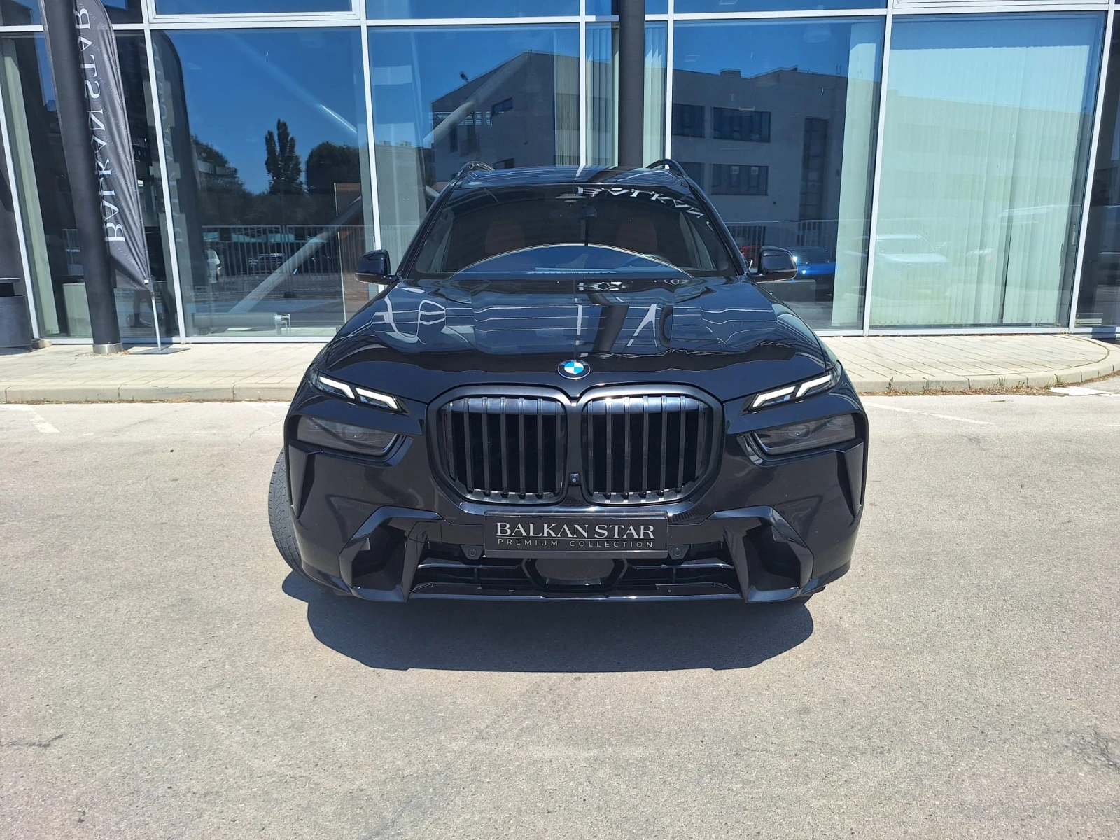 BMW X7 40i M-pack - изображение 4