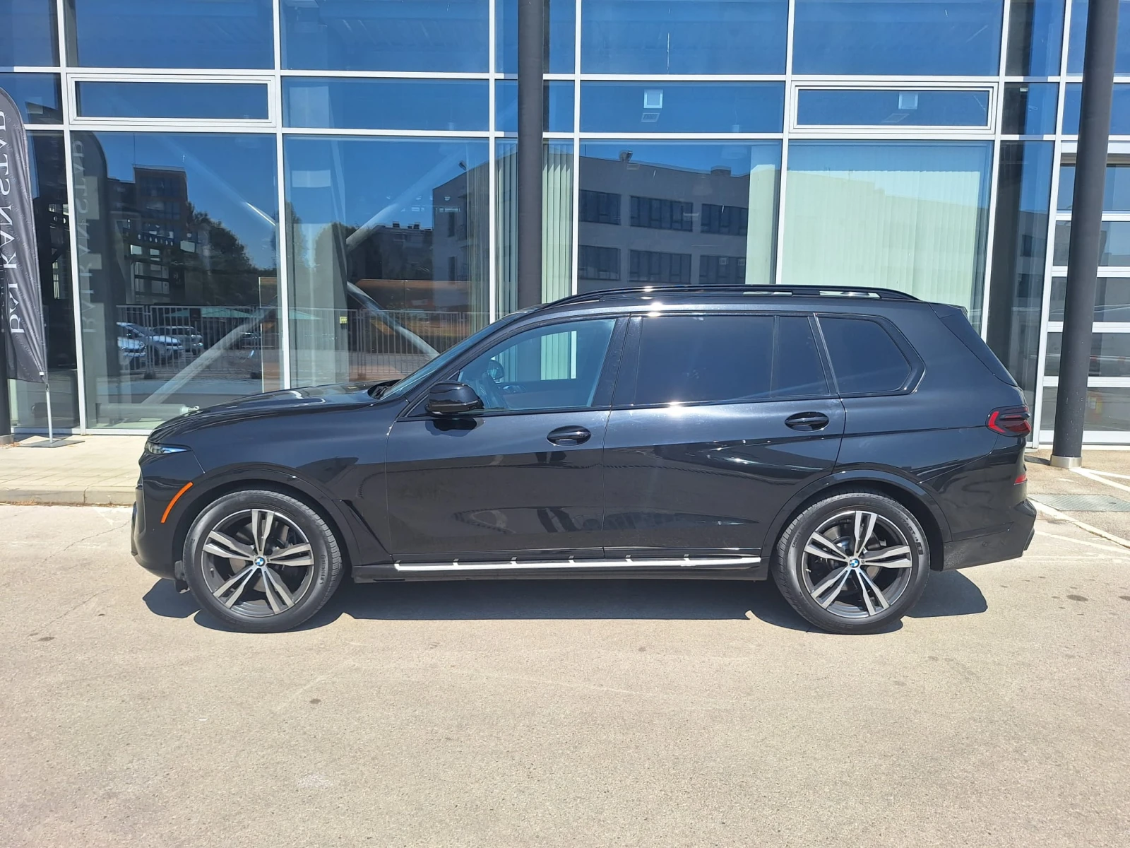BMW X7 40i M-pack - изображение 6