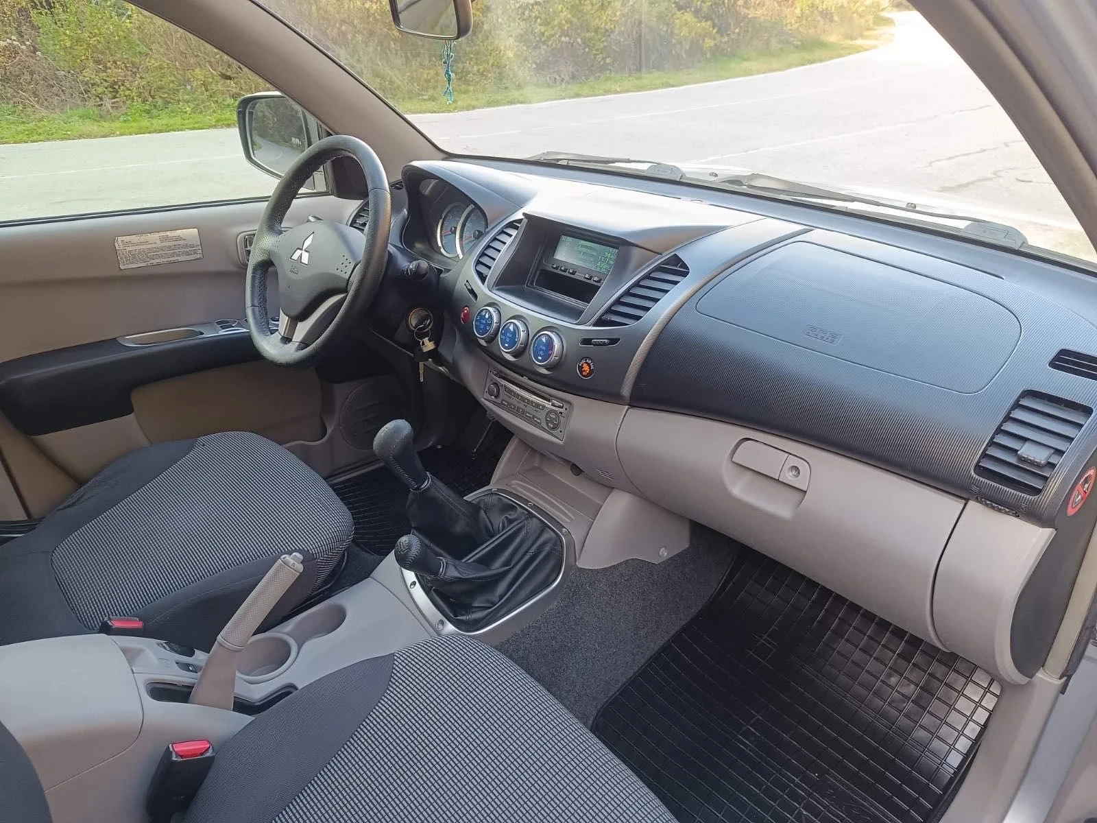 Mitsubishi L200 | Mobile.bg � ����������� 15