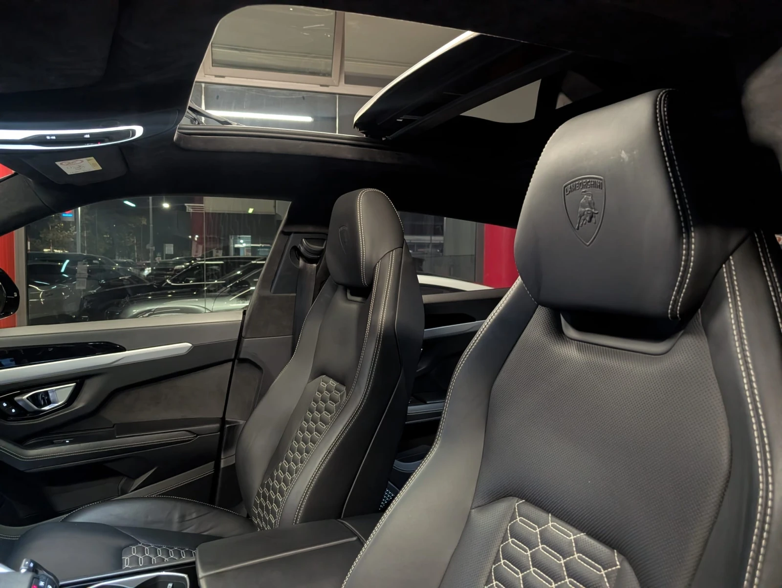 Lamborghini Urus 4.0 V8 4WD , снимка 14 - Автомобили и джипове - 53707636