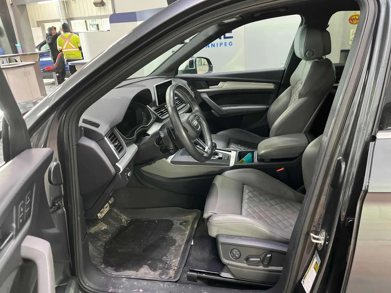 Audi SQ5  Technik /360/B&O/AMBIENT/PANO/NAVI, снимка 5 - Автомобили и джипове - 53820424