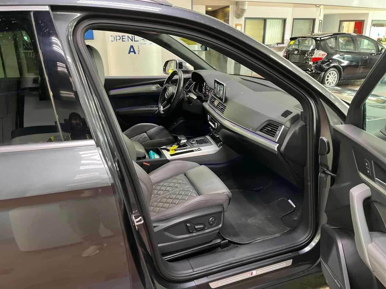 Audi SQ5  Technik /360/B&O/AMBIENT/PANO/NAVI, снимка 16 - Автомобили и джипове - 53820424