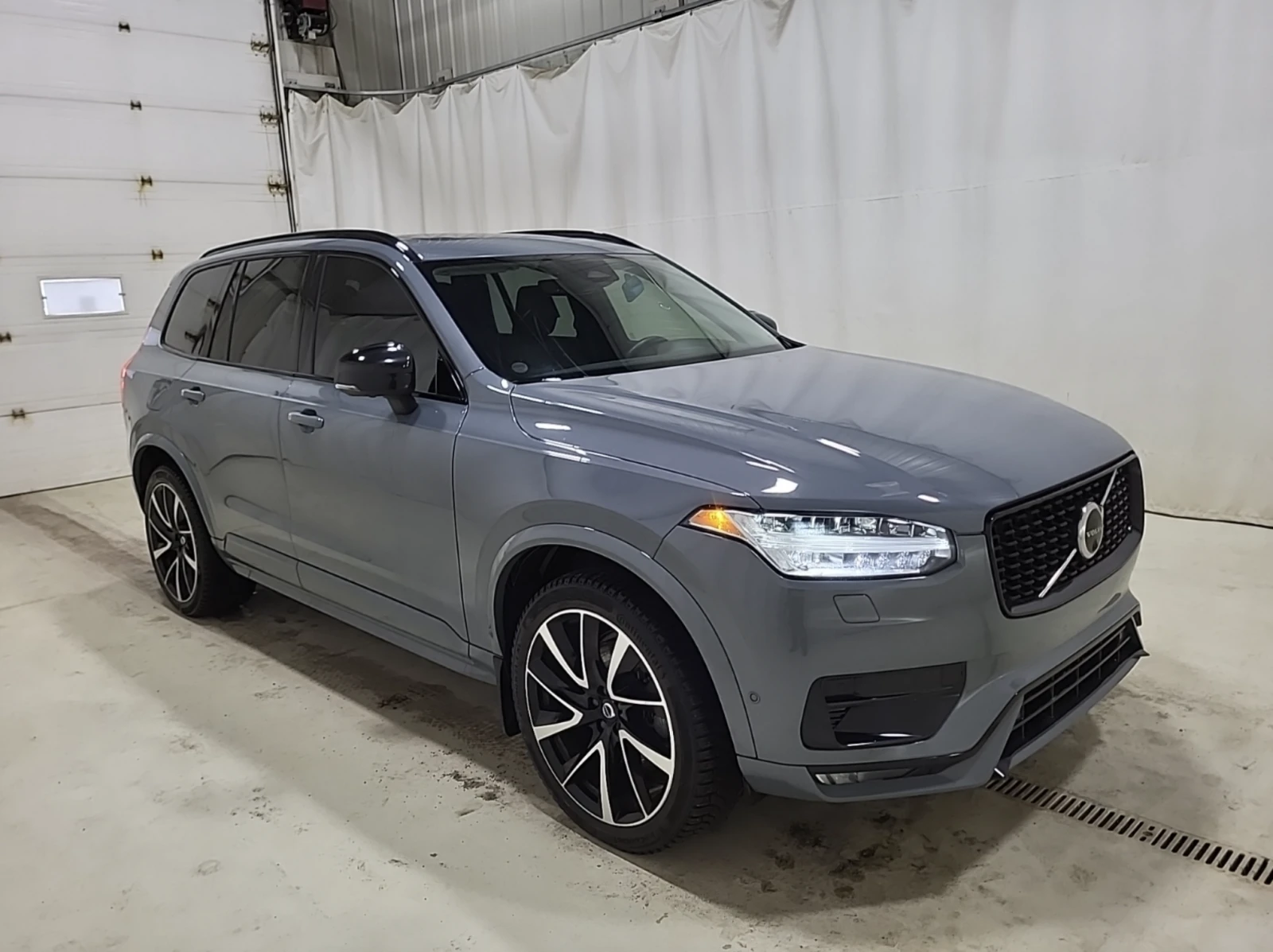 Volvo Xc90 2023 Volvo XC90 PLUS DARK THEME, снимка 3 - Автомобили и джипове - 54039431