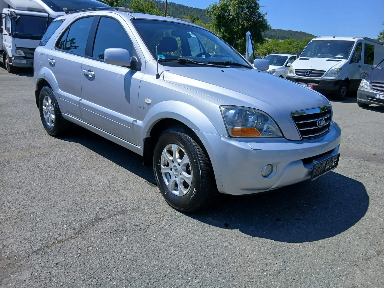 Kia Sorento 2.5 CRDi, снимка 3 - Автомобили и джипове - 54841638