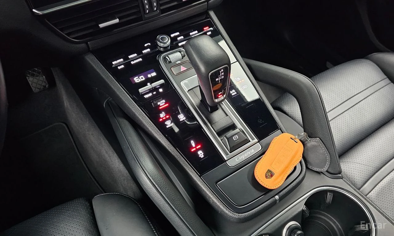 Porsche Cayenne 3.0* ПОДГРЕВ* НАВИГАЦИЯ* 360 КАМЕРА* , снимка 8 - Автомобили и джипове - 54834654