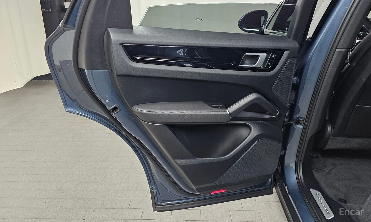 Porsche Cayenne 3.0* ПОДГРЕВ* НАВИГАЦИЯ* 360 КАМЕРА* , снимка 9 - Автомобили и джипове - 54834654