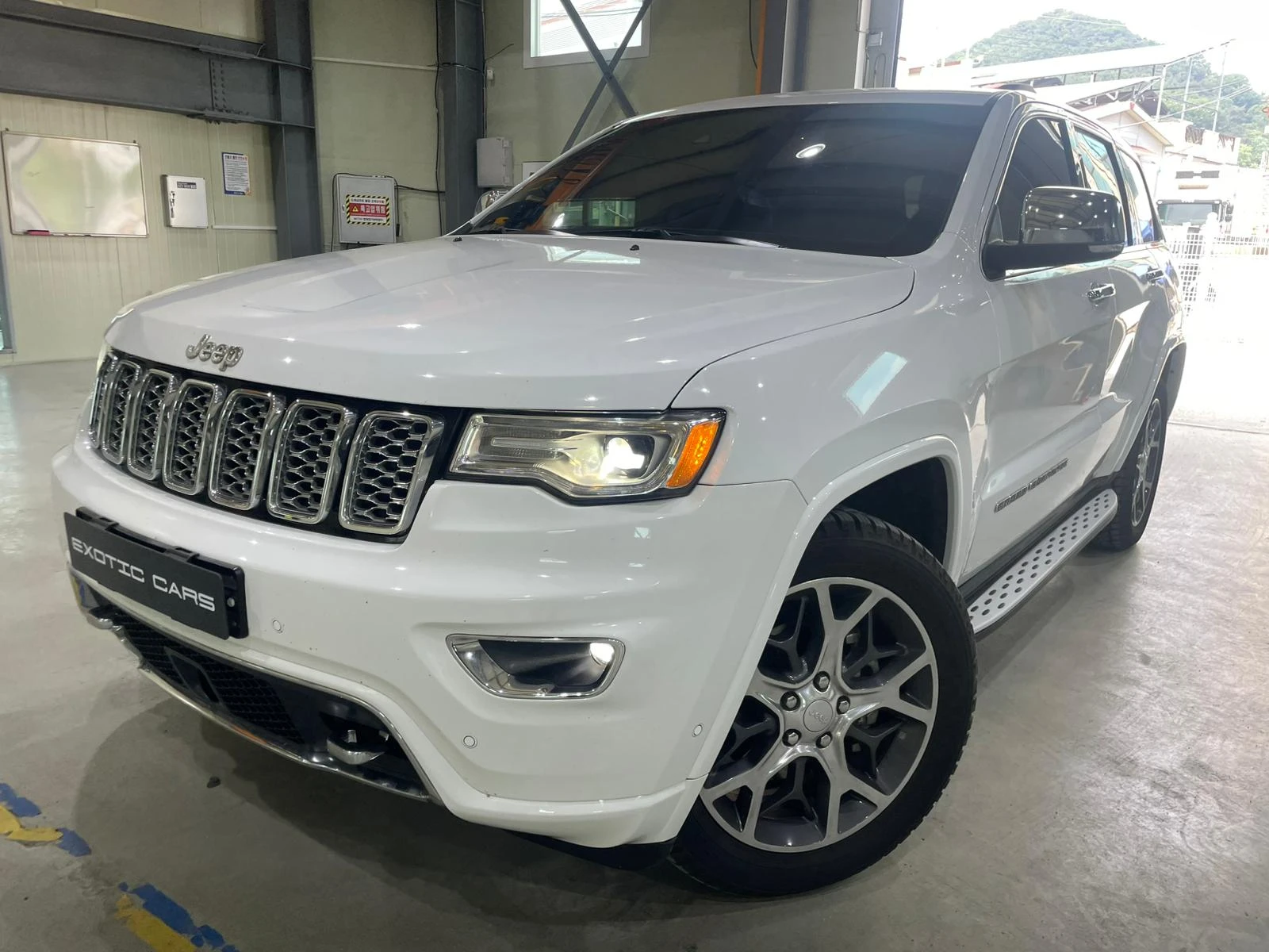 Jeep Grand cherokee 3.6 V6 ! Overland !, снимка 3 - Автомобили и джипове - 55275382