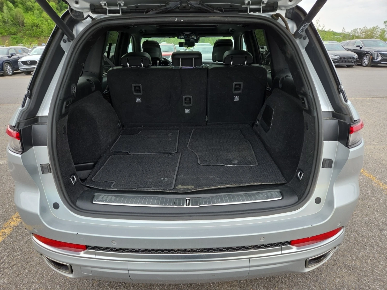 Jeep Grand cherokee SUMMIT * 5.7 HEMI * AWD * 360 CAMERA * CARFAX *  | Mobile.bg � ����������� 13