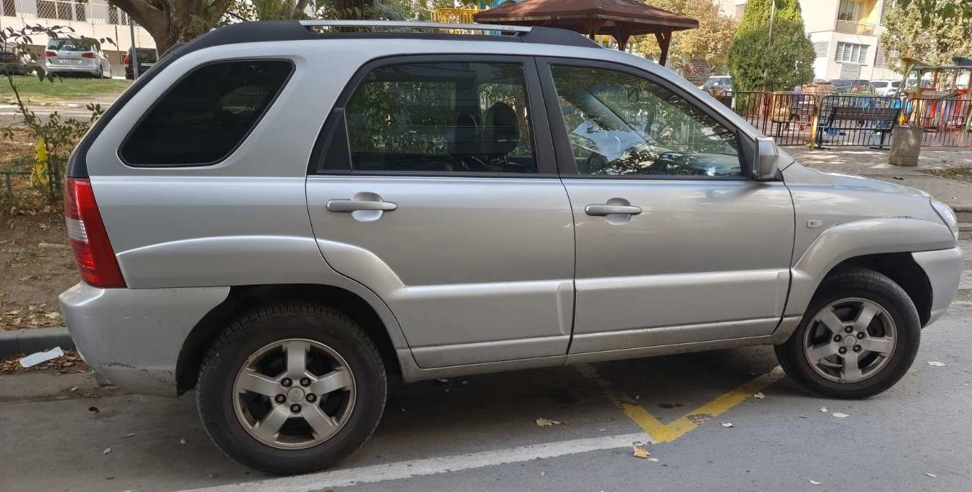 Kia Sportage, снимка 3 - Автомобили и джипове - 56587550