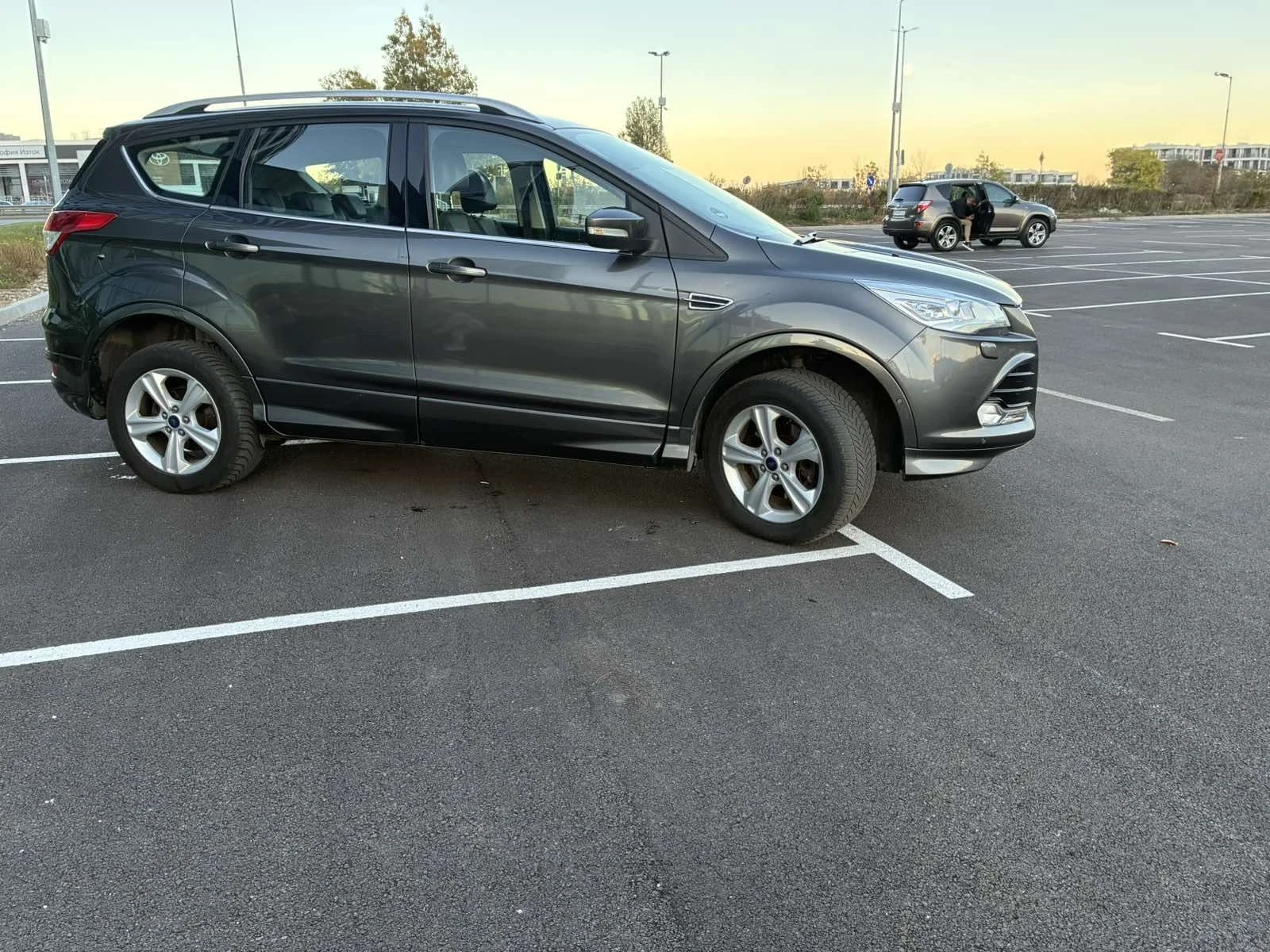 Ford Kuga, снимка 15 - Автомобили и джипове - 56639182