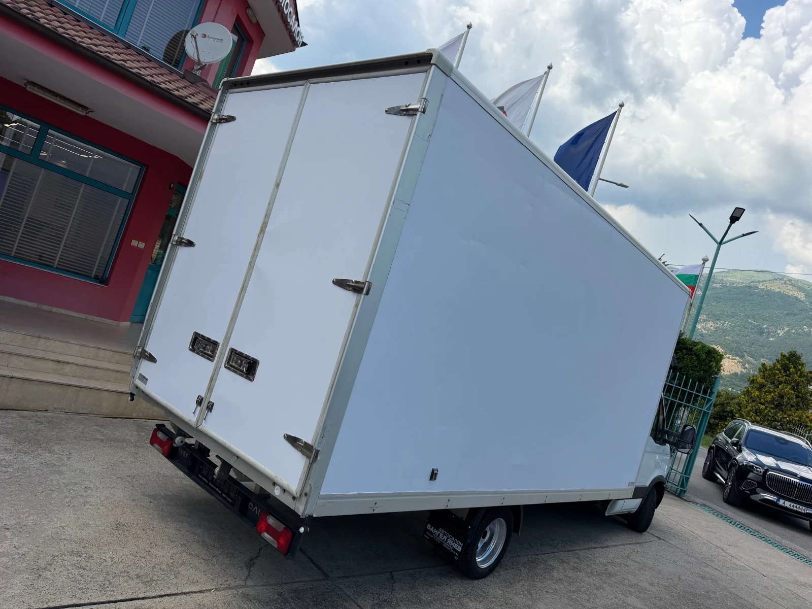Iveco Daily 3.0HPI* 35C15* Климатик* 5.00 метра фургон, снимка 15 - Бусове и автобуси - 55121456