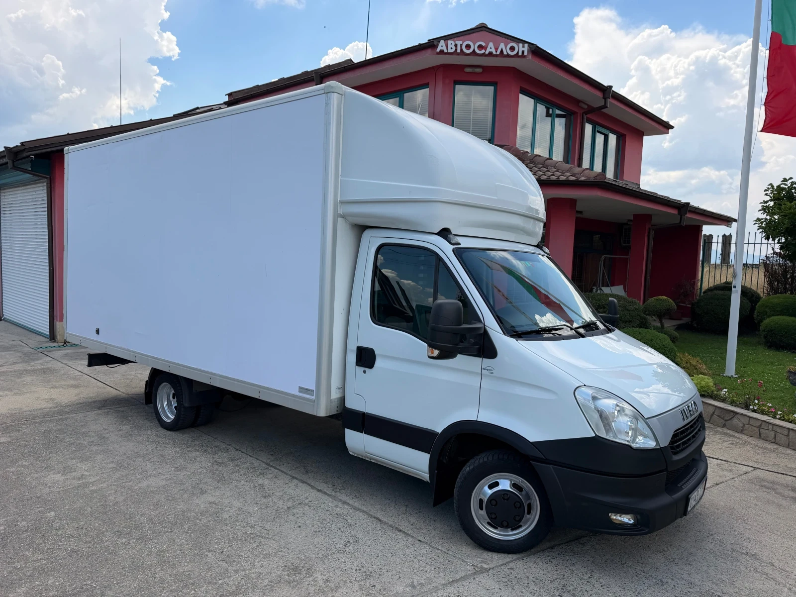 Iveco Daily 3.0HPI* 35C15* Климатик* 5.00 метра фургон, снимка 17 - Бусове и автобуси - 55121456