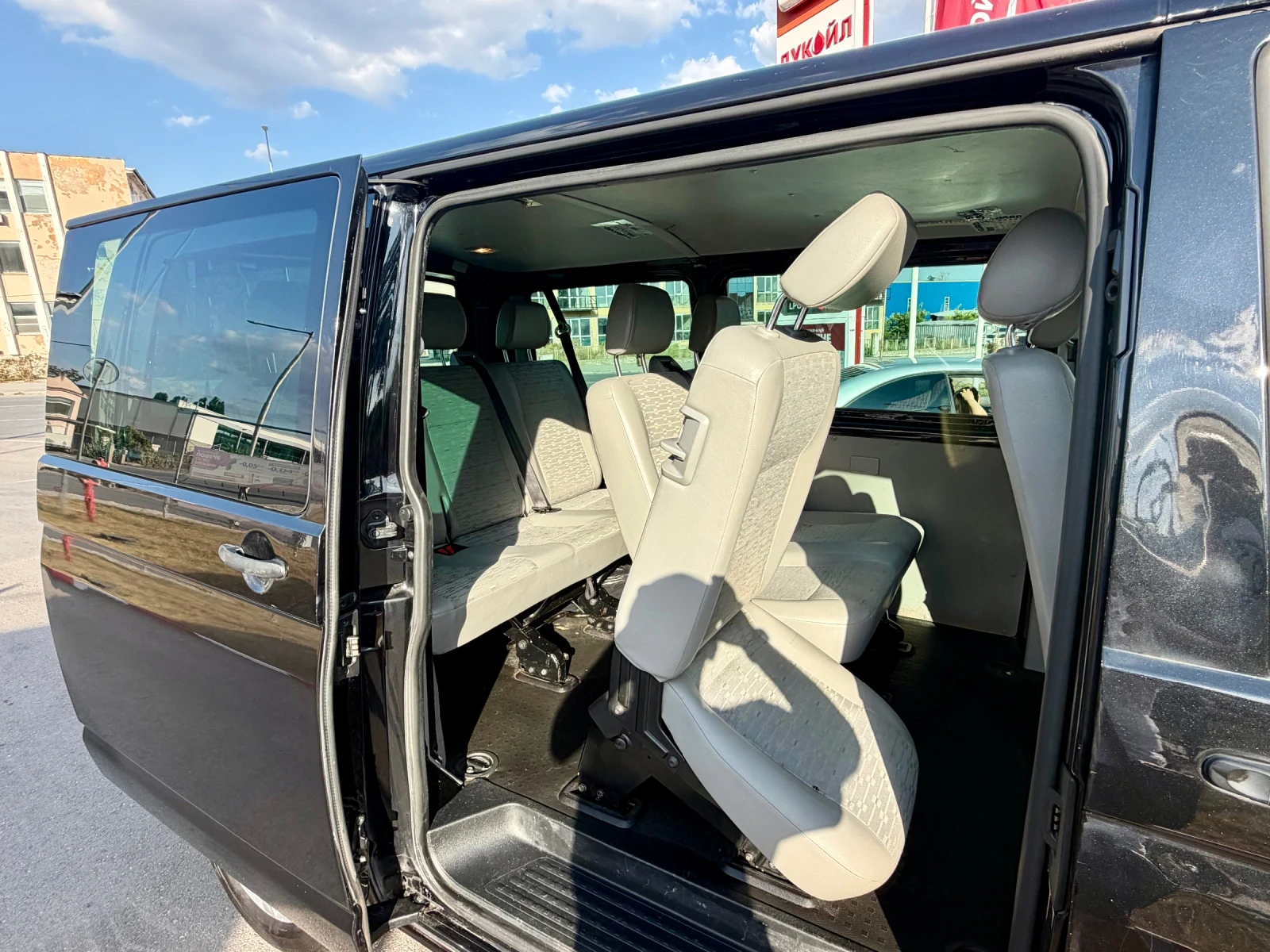 VW Transporter 2.0ТДИ 143к 9 места, снимка 6 - Бусове и автобуси - 55929869