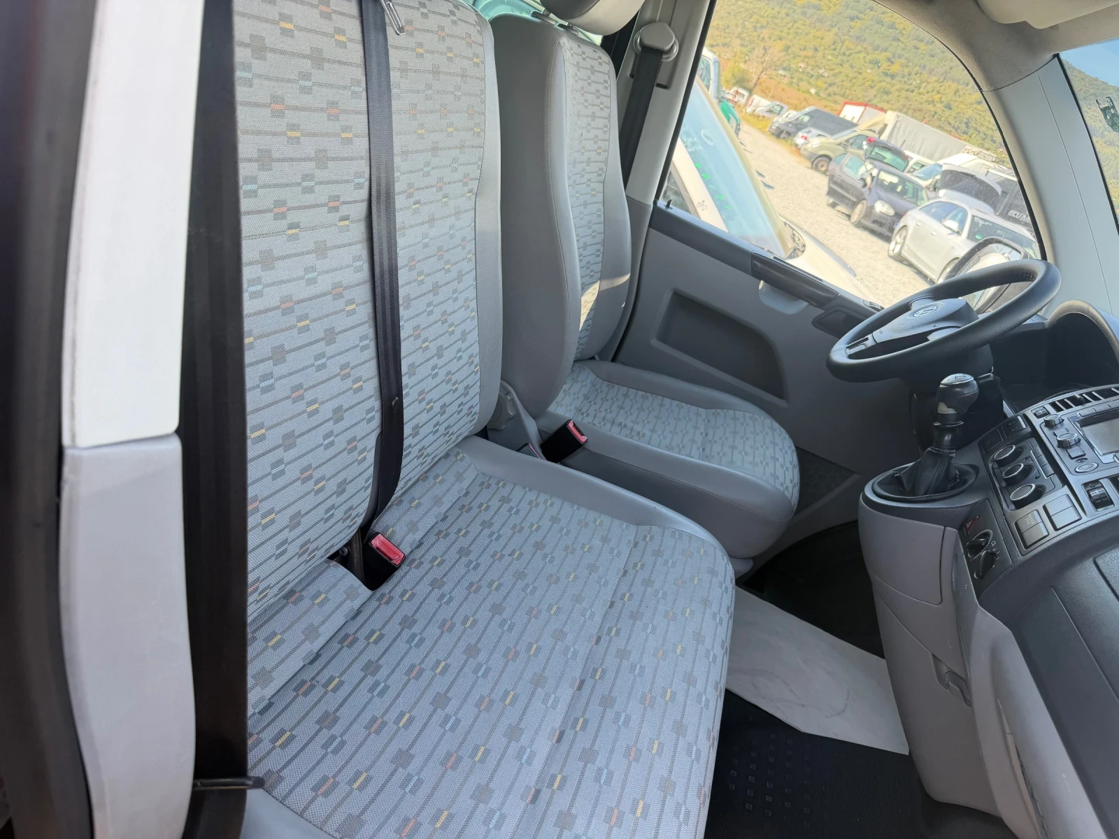 VW Transporter 2.0��� 143� 9 ����� | Mobile.bg � ����������� 12