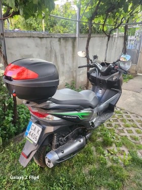 Kawasaki J300 Скутер, снимка 2