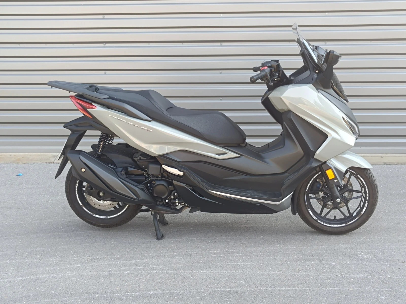 Honda Forza 350, снимка 7 - Мотоциклети и мототехника - 55751353