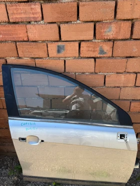 Chevrolet Captiva 2009г предна дясна врата оборудвана, снимка 2