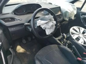 Peugeot 208 1.6 hdi-2 бр., снимка 10