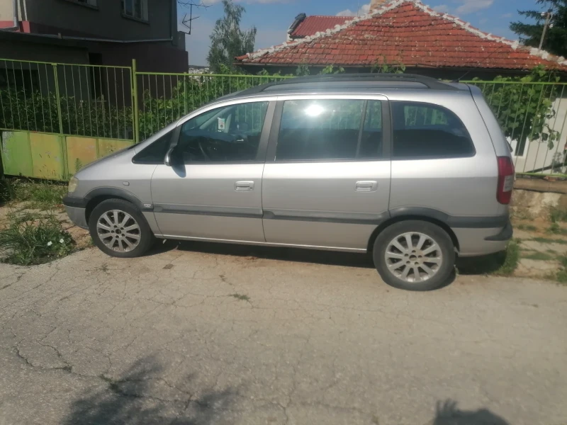 Opel Zafira 2.0 101 hp 6+ 1, снимка 2 - Автомобили и джипове - 47173034