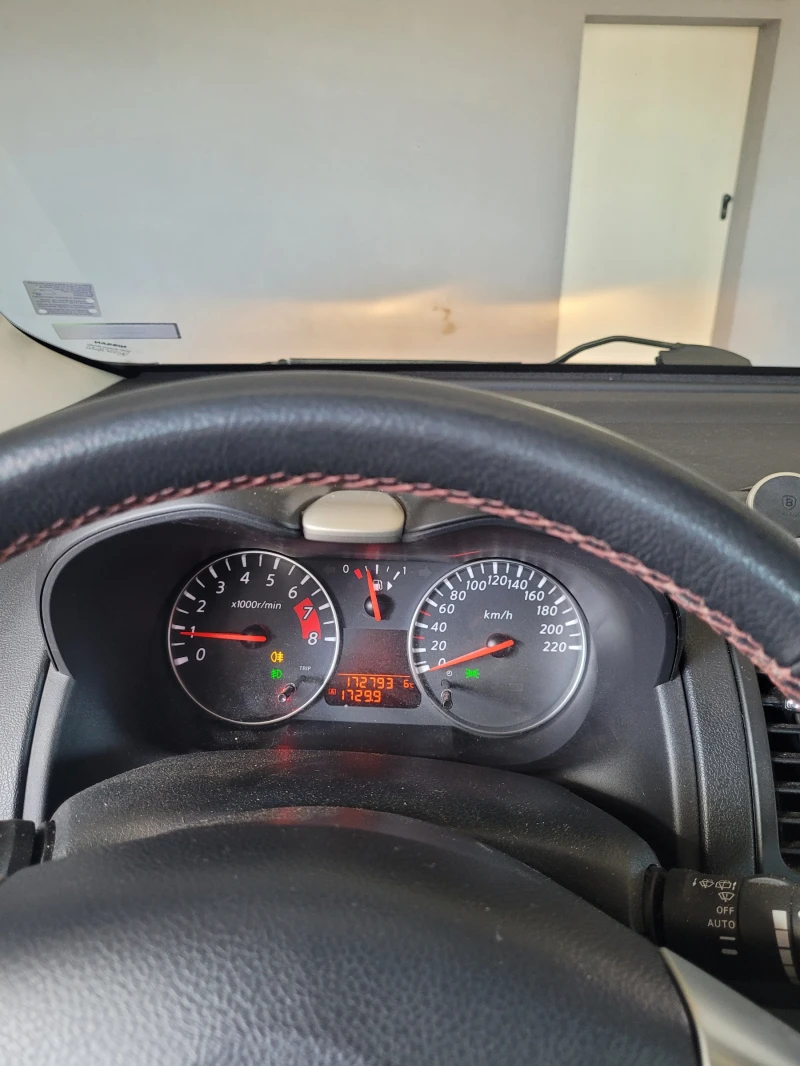 Nissan Note 1.4  бензин, снимка 10 - Автомобили и джипове - 48604963