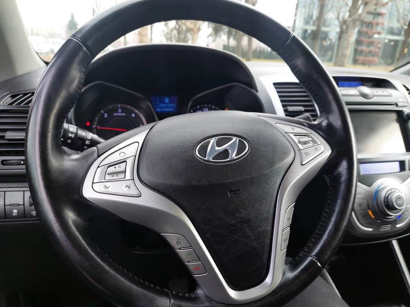 Hyundai Ix20 1, 4CRDI 90ps 6ck, снимка 10 - Автомобили и джипове - 49059835