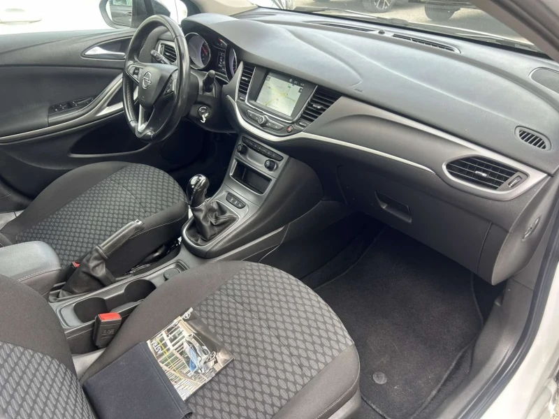 Opel Astra 1.5 CDTI 105 * NAVI * EURO 6 * , снимка 16 - Автомобили и джипове - 51008436
