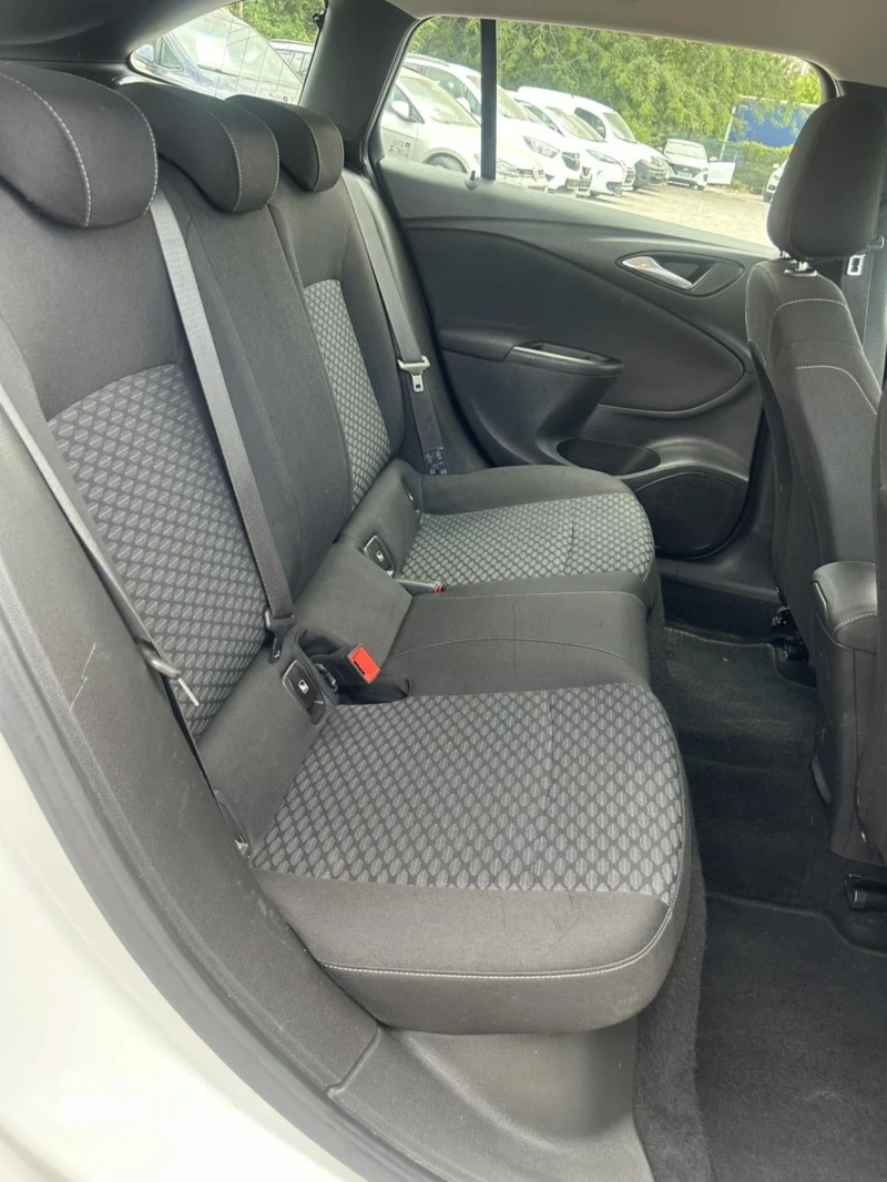 Opel Astra 1.5 CDTI 105 * NAVI * EURO 6 * , снимка 15 - Автомобили и джипове - 51008436