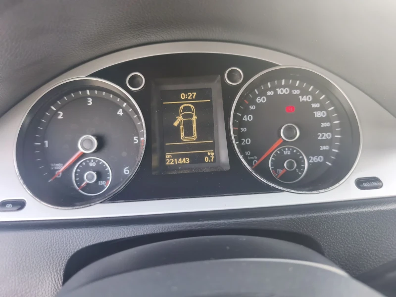 VW Passat 2.0TDI 4Motion 4x4, снимка 10 - Автомобили и джипове - 52692587