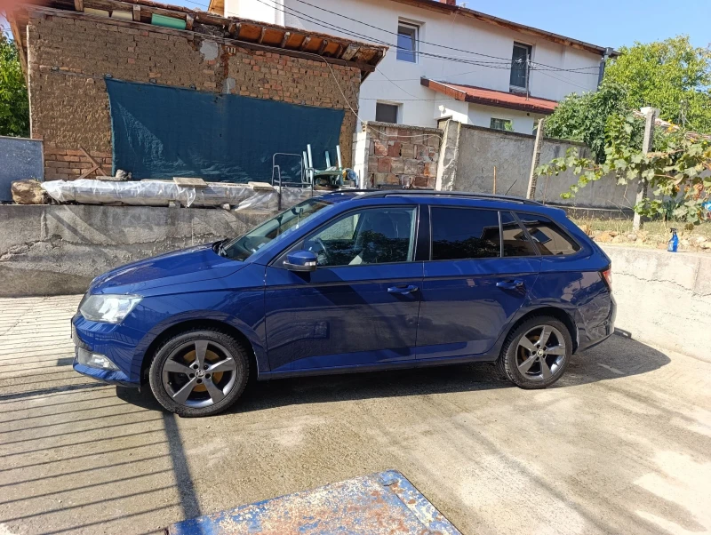 Skoda Fabia Комби, снимка 3 - Автомобили и джипове - 52054865