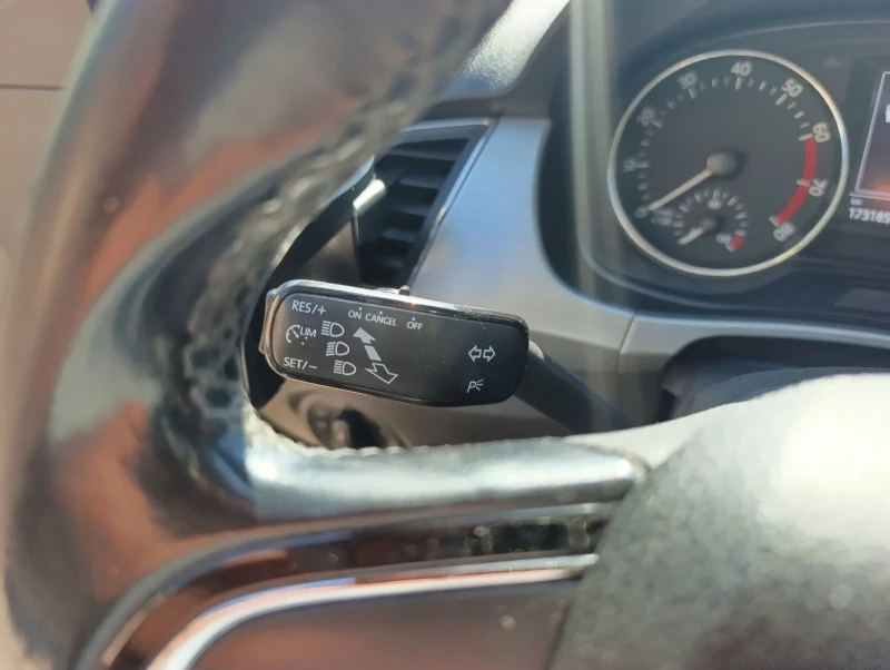 Skoda Fabia Комби, снимка 11 - Автомобили и джипове - 52054865