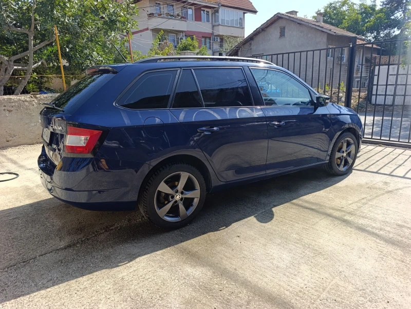 Skoda Fabia Комби, снимка 5 - Автомобили и джипове - 52054865