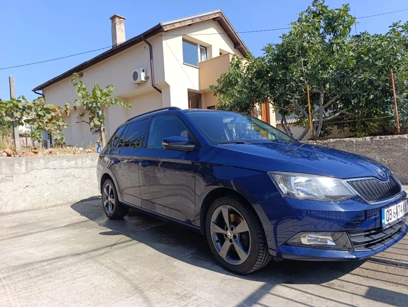 Skoda Fabia Комби, снимка 4 - Автомобили и джипове - 52054865