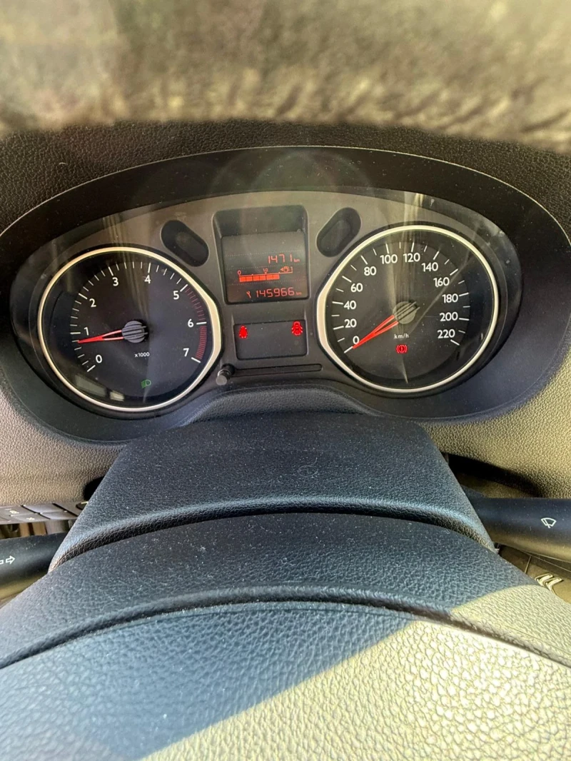 Citroen C-Elysee 1.6 VTi Exclusive, снимка 8 - Автомобили и джипове - 52120157