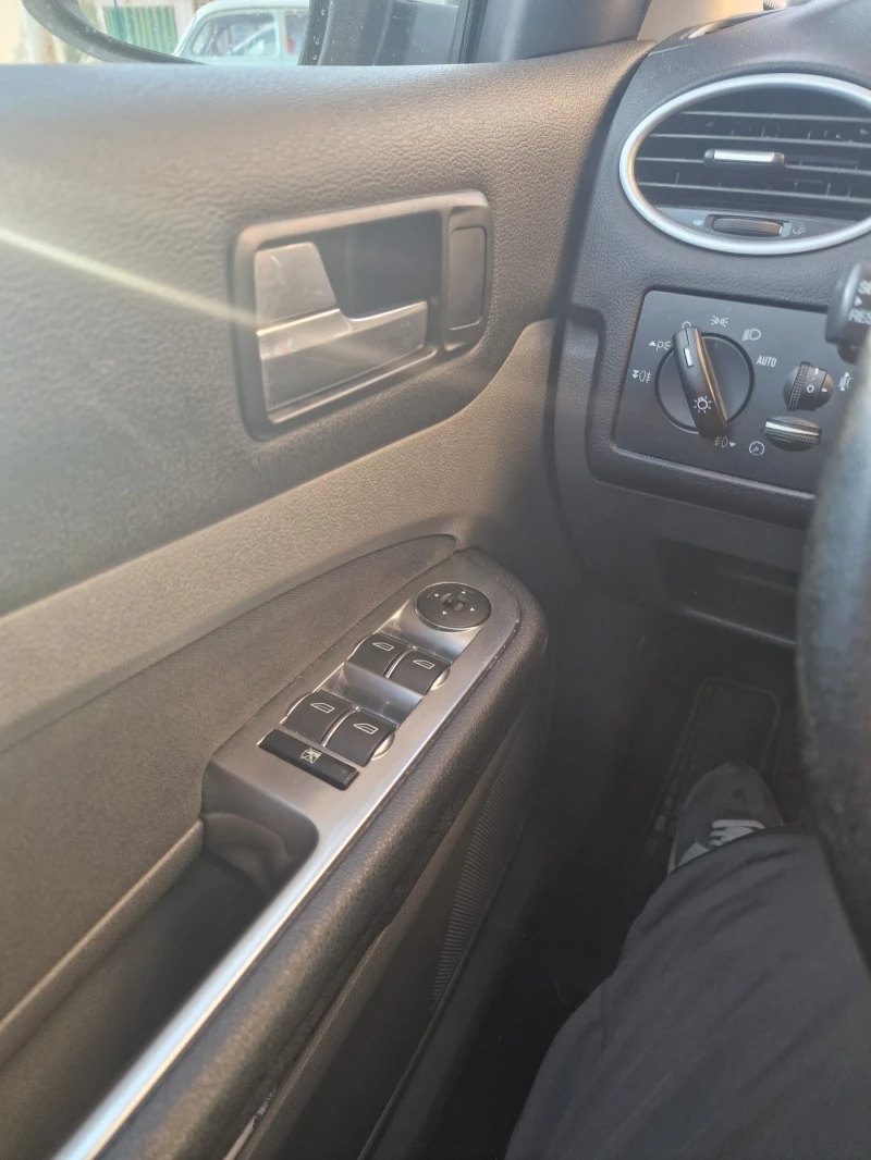 Ford Focus, снимка 8 - Автомобили и джипове - 52663073