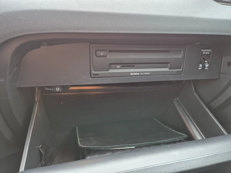 Skoda Octavia DSG.AVTOMAT, снимка 16 - Автомобили и джипове - 53008028