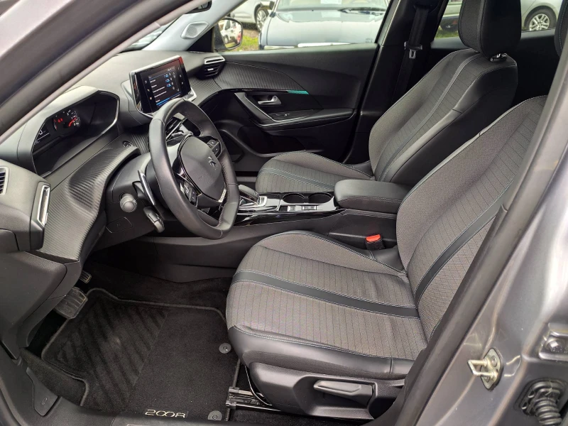 Peugeot 2008 1.2PT Allure EAT8130 к.с., снимка 10 - Автомобили и джипове - 53411518