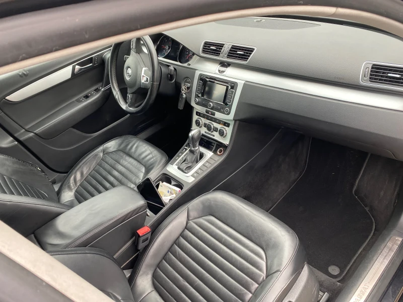VW Passat, снимка 5 - Автомобили и джипове - 53418663