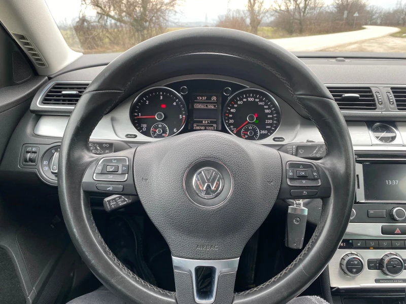 VW Passat, снимка 2 - Автомобили и джипове - 53418663