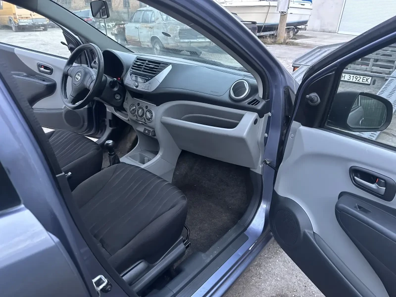 Nissan Pixo, снимка 6 - Автомобили и джипове - 53487204