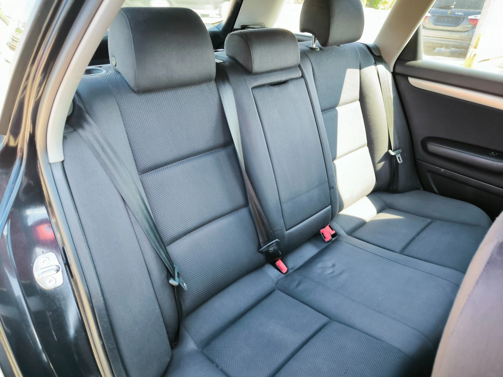 Audi A4 1.8I TURBO | Mobile.bg — изображение 11